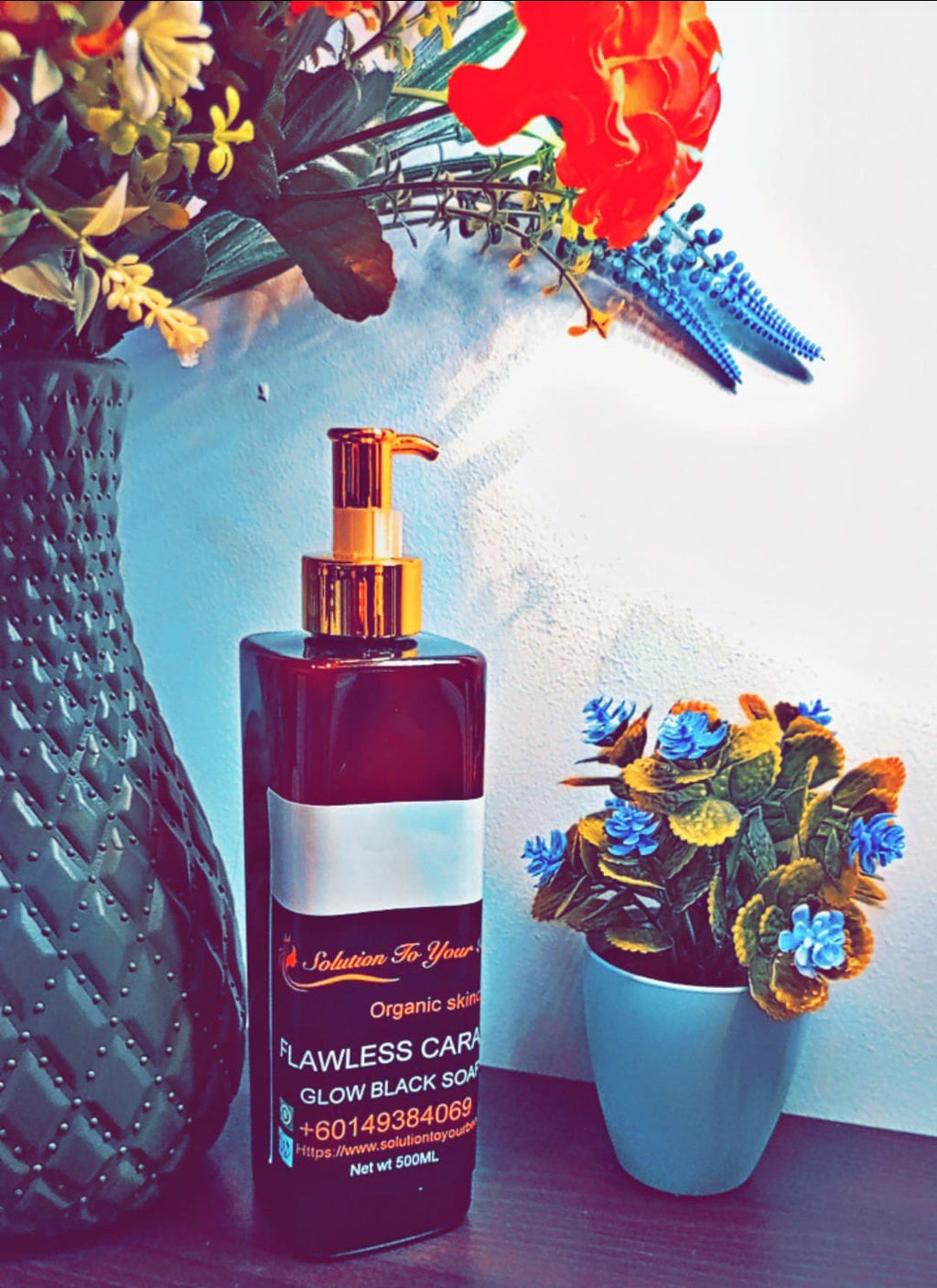 FLAWLESS GLOW LiQUID BLACK SOAP
