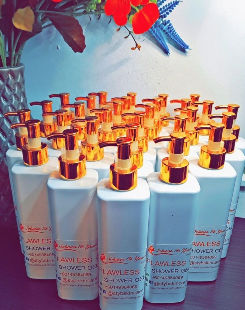 FLAWLESS  GLOW SHOWER GEL